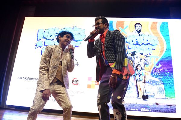 Manny Magnus and Utkarsh Ambudkar Photo