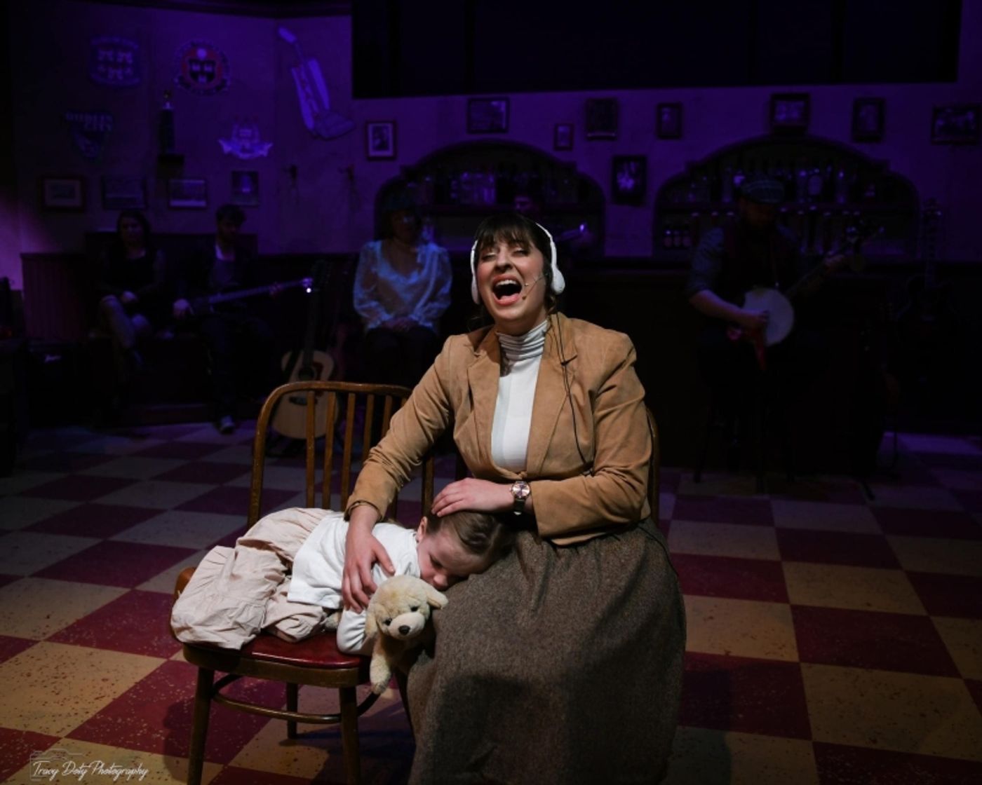 Review: StageDoor's ONCE Succeeds with its Harmonious Heartbreak  Image