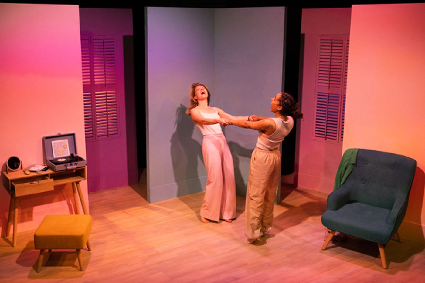 Photos: First Look at SPY FOR SPY at Riverside Studios  Image