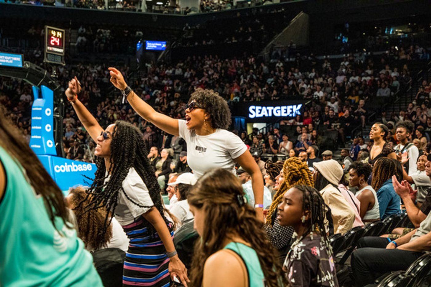 Photos: FLEX Team Takes a Field Trip to a NY Liberty Game Photos: FLEX Team Takes a Field Trip to a NY Liberty Game Image