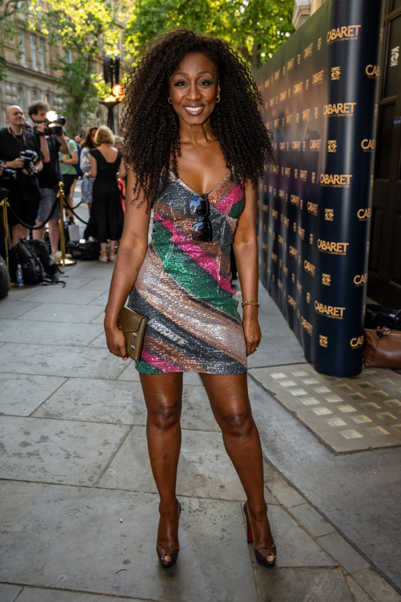 Photos: Kate Hudson, Billie Piper, Leslie Mann, and More Attend CABARET at the Kit Kat Club Gala Night Photos: Kate Hudson, Billie Piper, Leslie Mann, and More Attend CABARET at the Kit Kat Club Gala Night Image