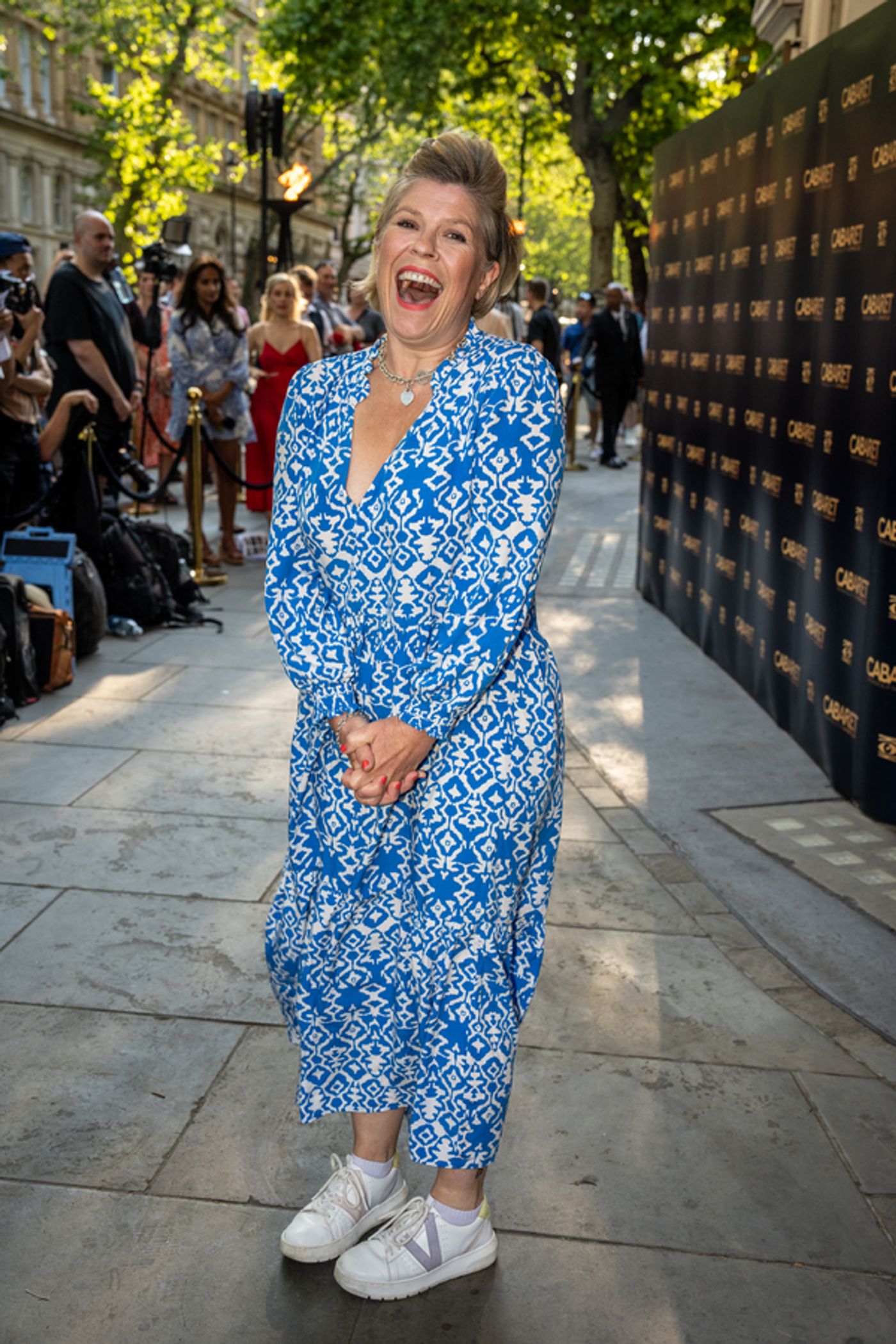 Photos: Kate Hudson, Billie Piper, Leslie Mann, and More Attend CABARET at the Kit Kat Club Gala Night Photos: Kate Hudson, Billie Piper, Leslie Mann, and More Attend CABARET at the Kit Kat Club Gala Night Image