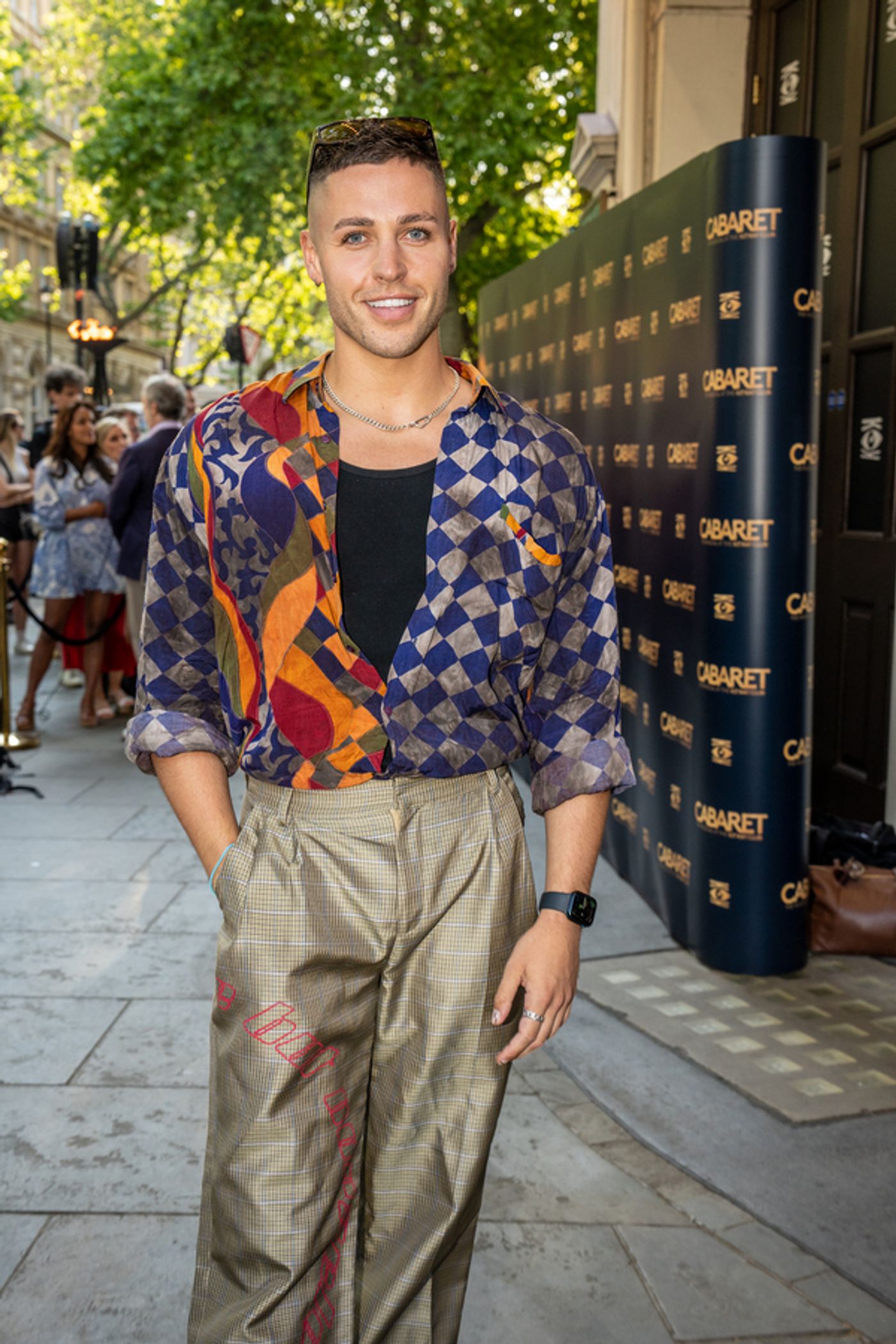 Photos: Kate Hudson, Billie Piper, Leslie Mann, and More Attend CABARET at the Kit Kat Club Gala Night Photos: Kate Hudson, Billie Piper, Leslie Mann, and More Attend CABARET at the Kit Kat Club Gala Night Image