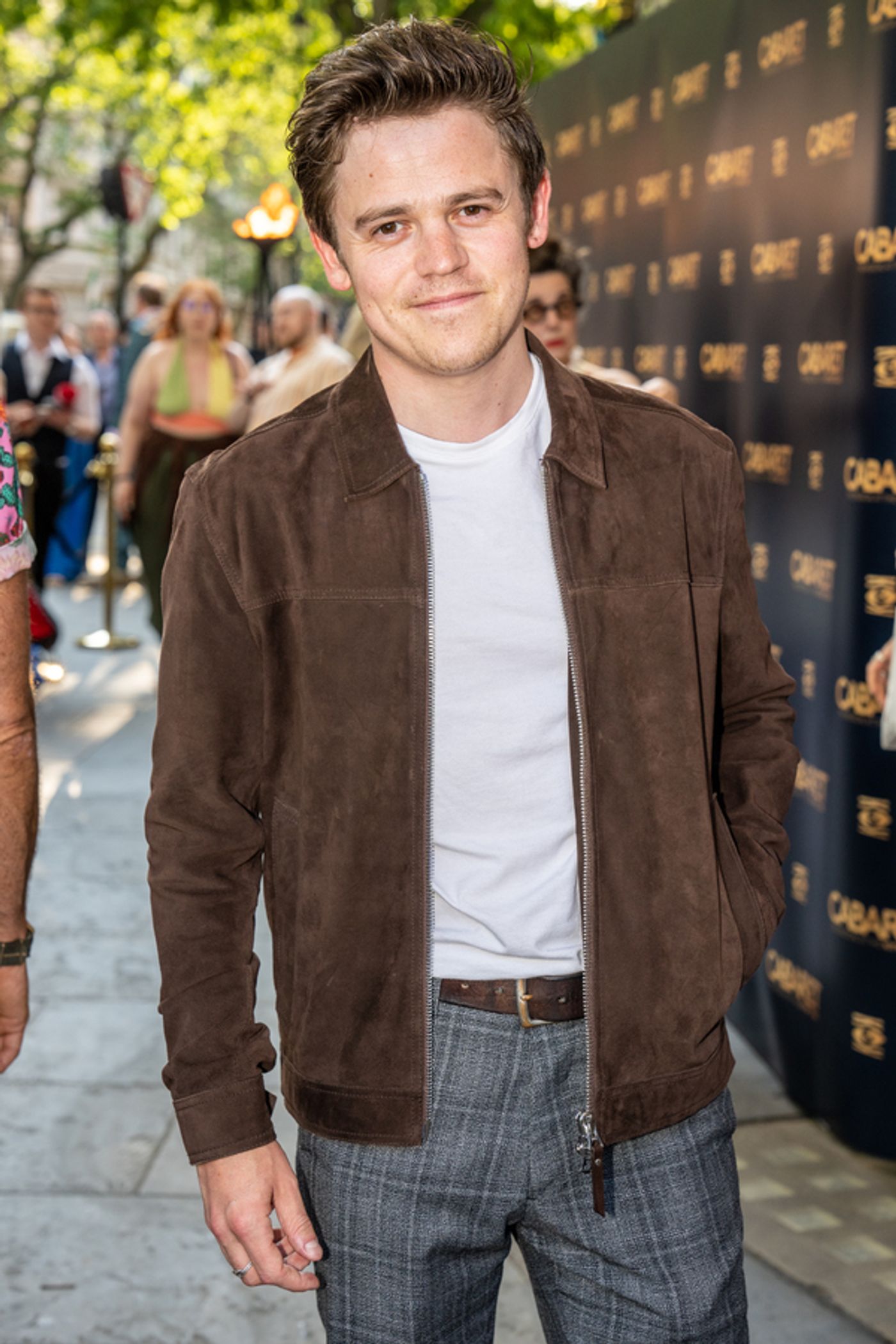 Photos: Kate Hudson, Billie Piper, Leslie Mann, and More Attend CABARET at the Kit Kat Club Gala Night Photos: Kate Hudson, Billie Piper, Leslie Mann, and More Attend CABARET at the Kit Kat Club Gala Night Image