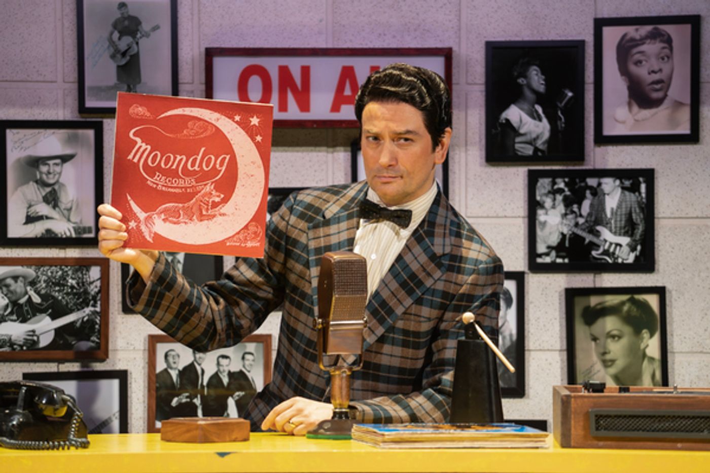 Photos: First Look at Constantine Maroulis, Joe Pantoliano & More in ROCK & ROLL MAN  Image