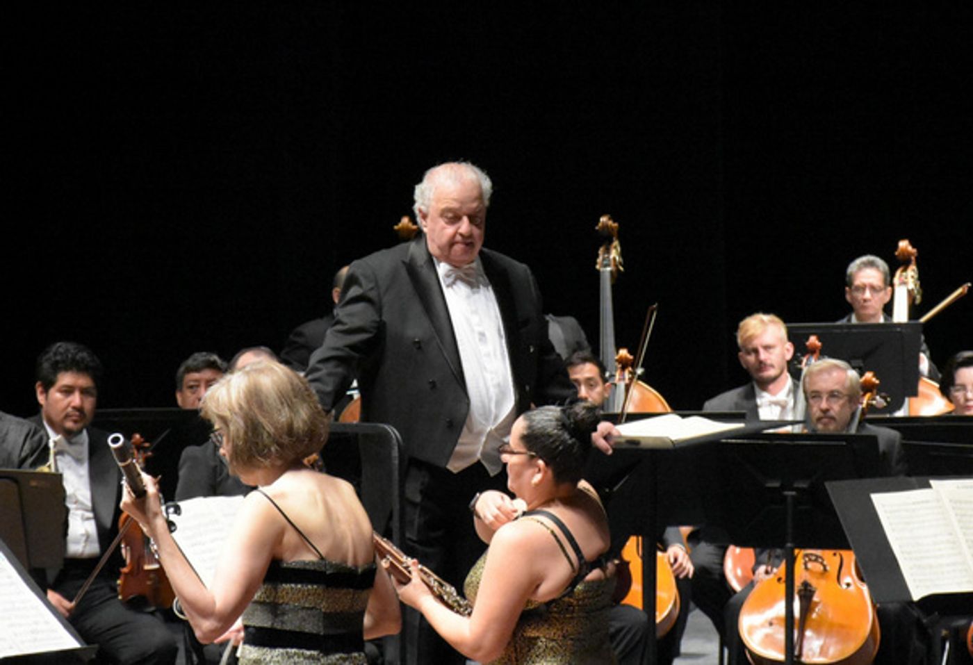 Photos: Ovacionan Concierto De La Orquesta Sinfónica Nacional Dirigida Por Lior Shambadal  Image