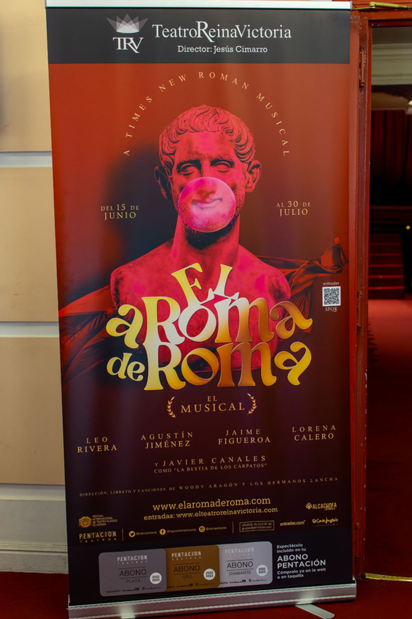 PHOTO FLASH: Nuevas imágenes de EL AROMA DE ROMA en Madrid PHOTO FLASH: Nuevas imágenes de EL AROMA DE ROMA en Madrid Image