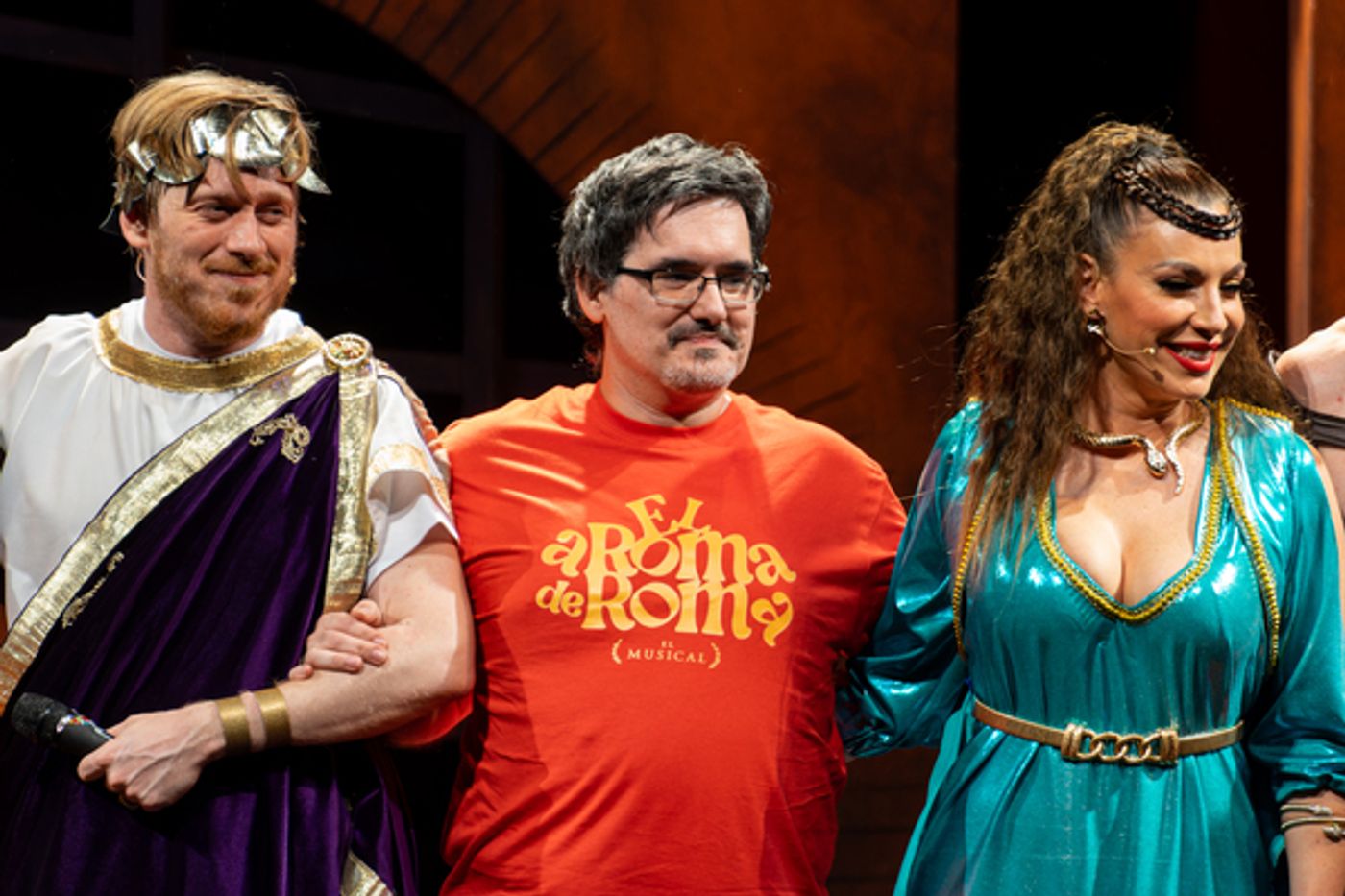 PHOTO FLASH: Nuevas imágenes de EL AROMA DE ROMA en Madrid PHOTO FLASH: Nuevas imágenes de EL AROMA DE ROMA en Madrid Image