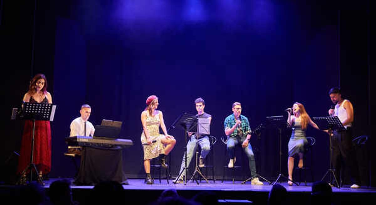 Laura Enrech, Xavier Torras, Laia Prats, José Guélez, Carlos Salgado, Lydia Fairén y Joselu López at 