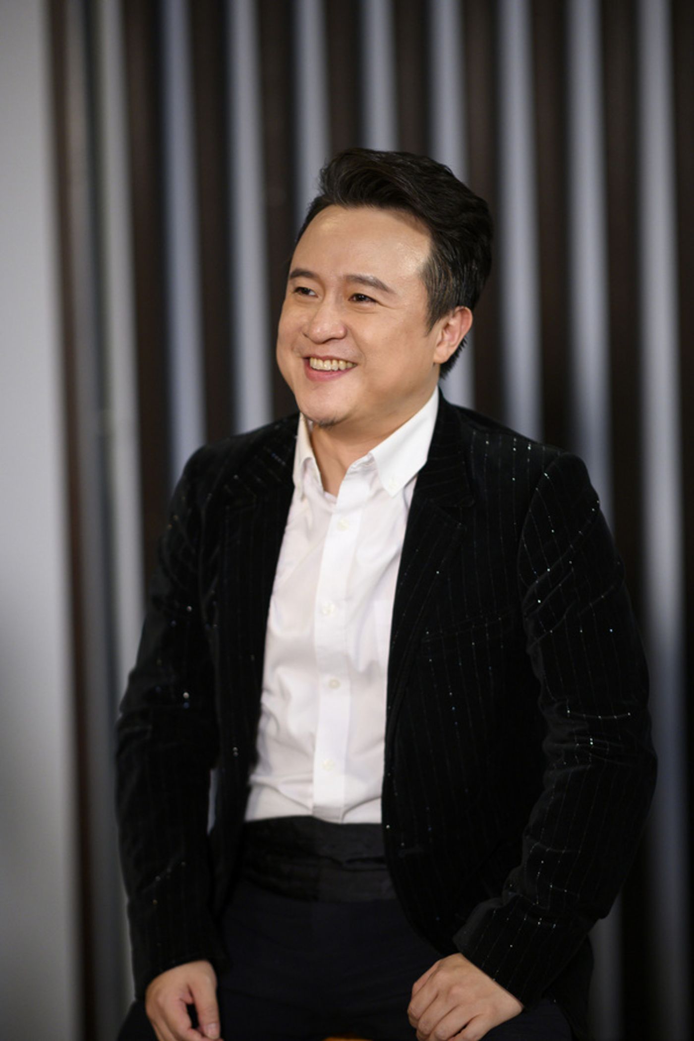 Photos: First Look at the Original Taiwan Company of NEXT TO NORMAL Photos: First Look at the Original Taiwan Company of NEXT TO NORMAL Image