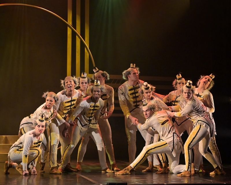 Review: VINTAGE DUKEBOX at Theatre on the Bay Dazzles with 1920s Glamour, Talent and Fun Review: VINTAGE DUKEBOX at Theatre on the Bay Dazzles with 1920s Glamour, Talent and Fun Image