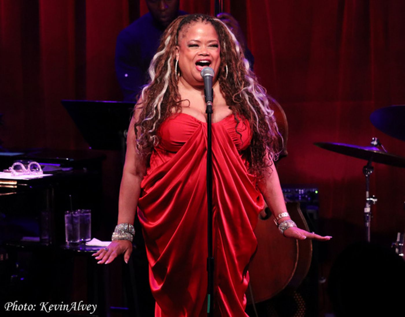 Photos: Natalie Douglas Celebrates Juneteenth At Birdland With Songs From The 60s  Image