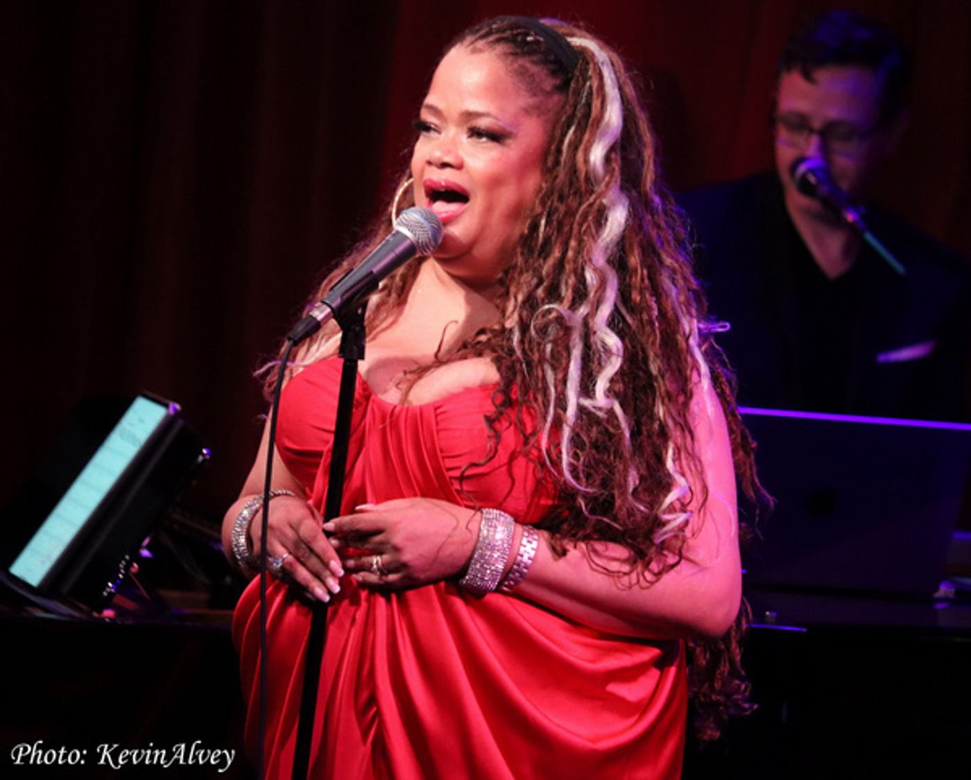 Photos: Natalie Douglas Celebrates Juneteenth At Birdland With Songs From The 60s  Image
