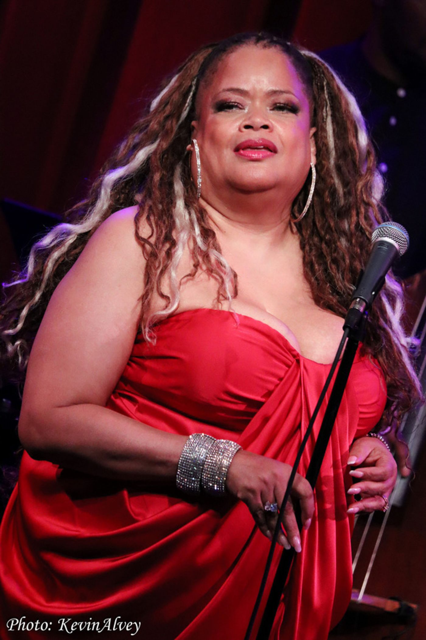 Photos: Natalie Douglas Celebrates Juneteenth At Birdland With Songs From The 60s  Image