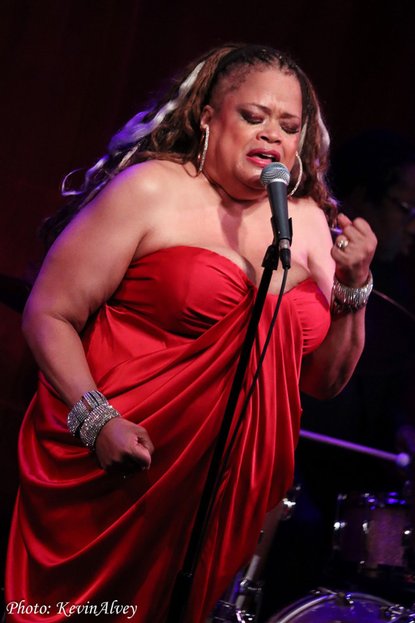 Photos: Natalie Douglas Celebrates Juneteenth At Birdland With Songs From The 60s  Image