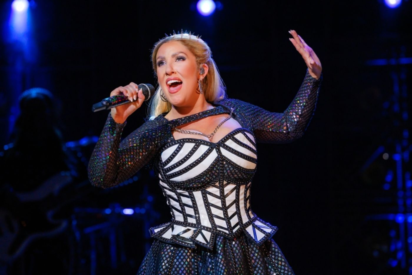 Review: Powerhouse Vocals Energize SIX - THE MUSICAL at Segerstrom Center  Image