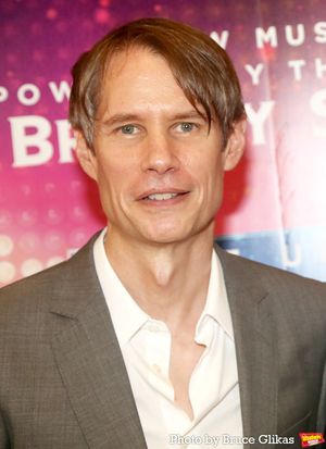 Jon Hartmere @ BroadwayWorld Jon Hartmere Photo