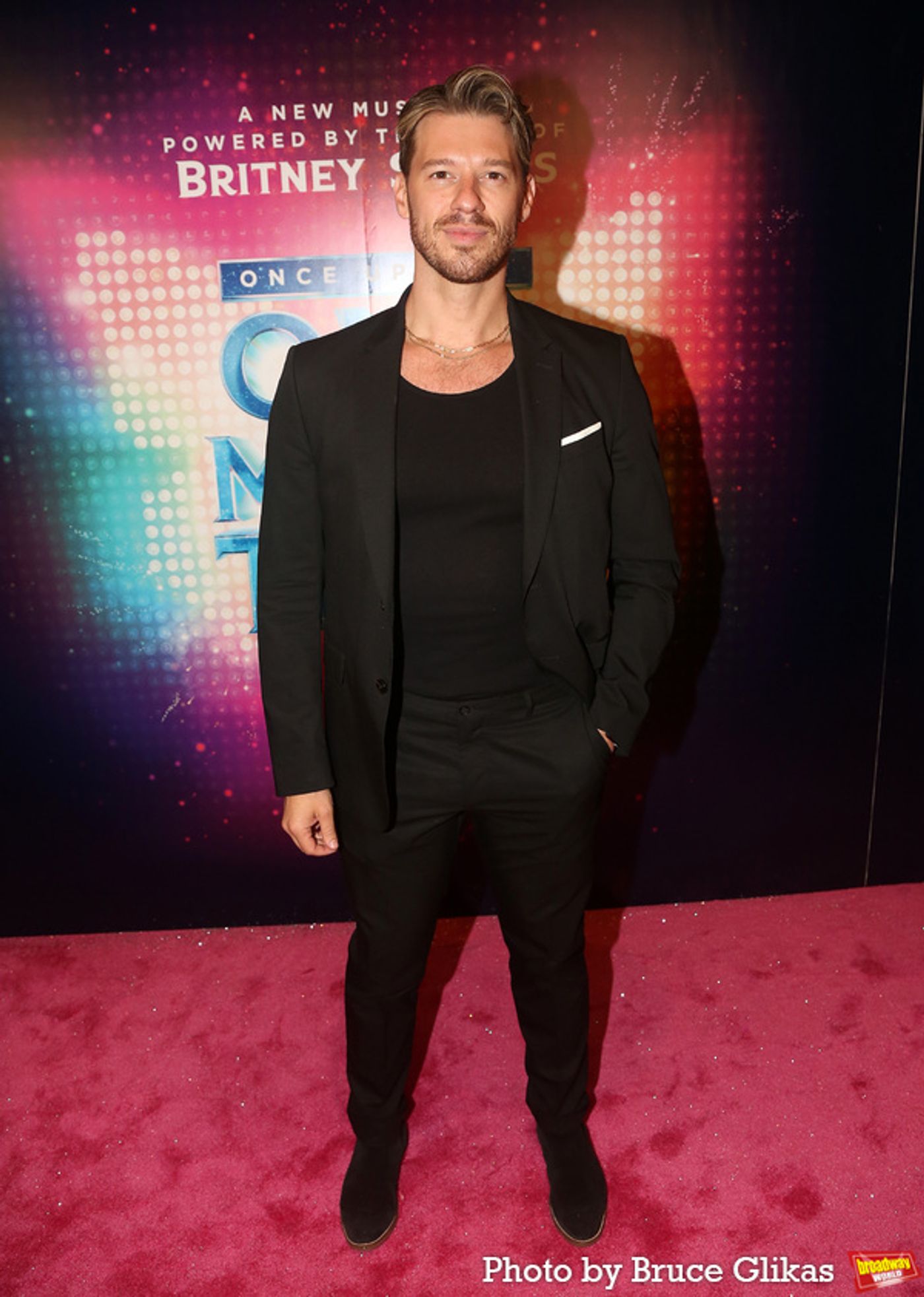 Photos: Stars Walk the Pink Carpet at ONCE UPON A ONE MORE TIME Opening Night!  Image