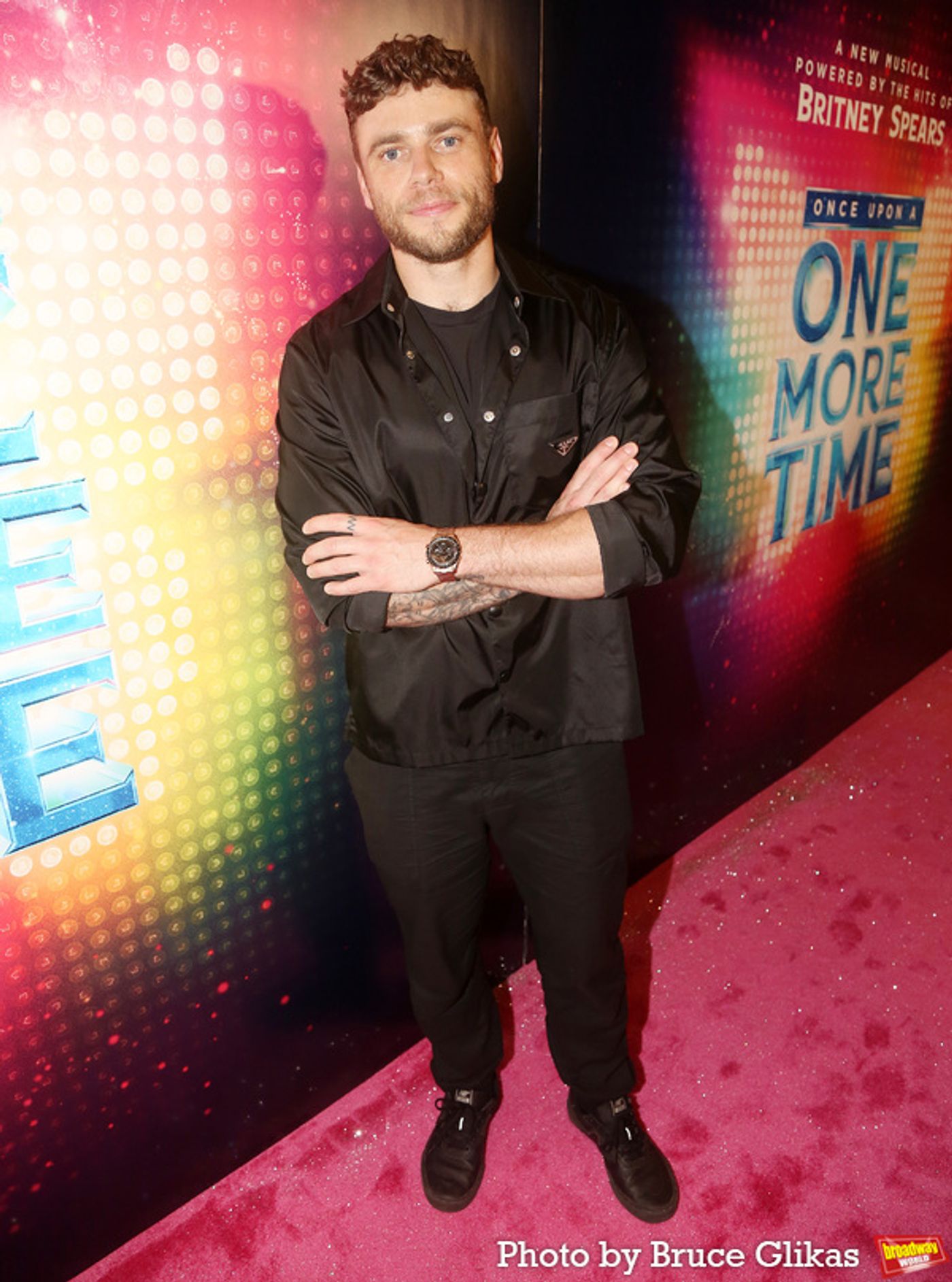 Photos: Stars Walk the Pink Carpet at ONCE UPON A ONE MORE TIME Opening Night!  Image