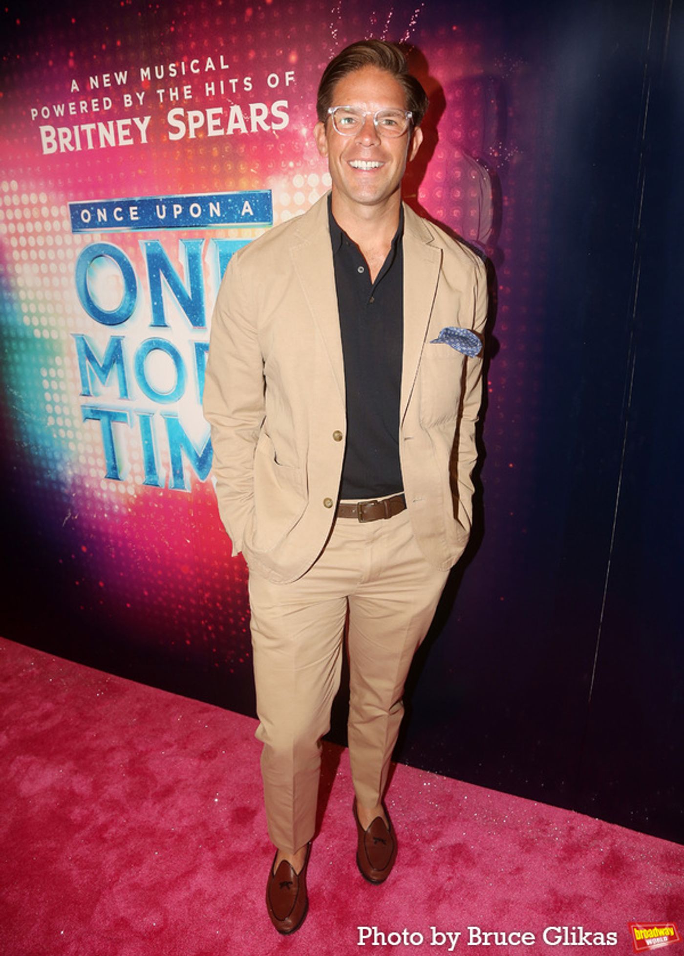 Photos: Stars Walk the Pink Carpet at ONCE UPON A ONE MORE TIME Opening Night!  Image