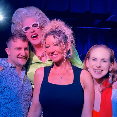Doris Dear and Fans Photo