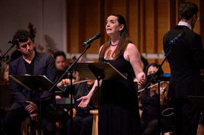 Julia Murney Photo