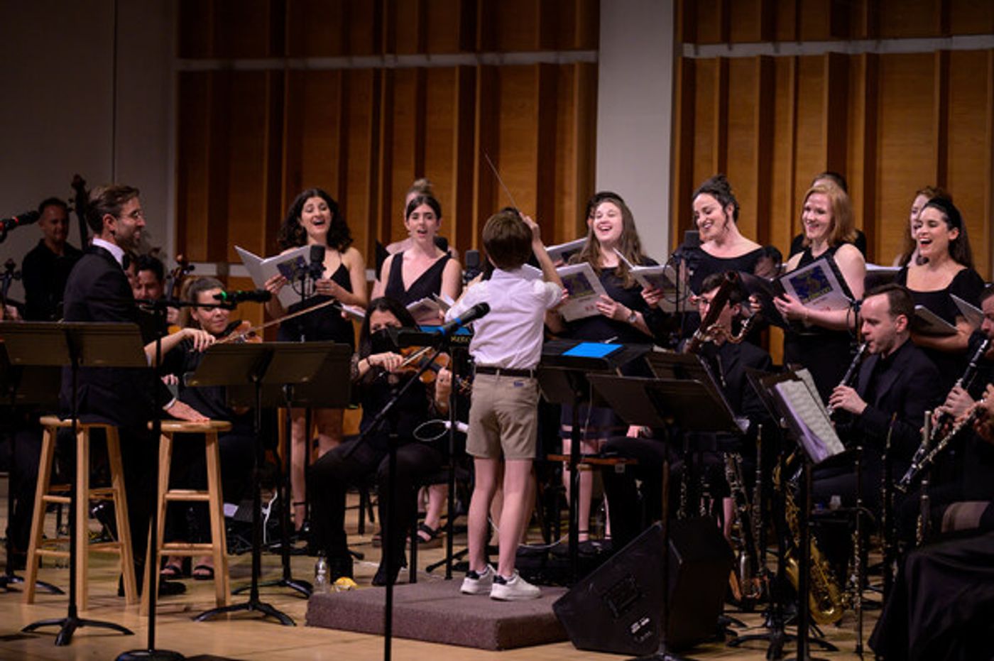 Photos: Santino Fontana, Christine Ebersole, Julia Murney, and More in NINE: IN CONCERT  Image