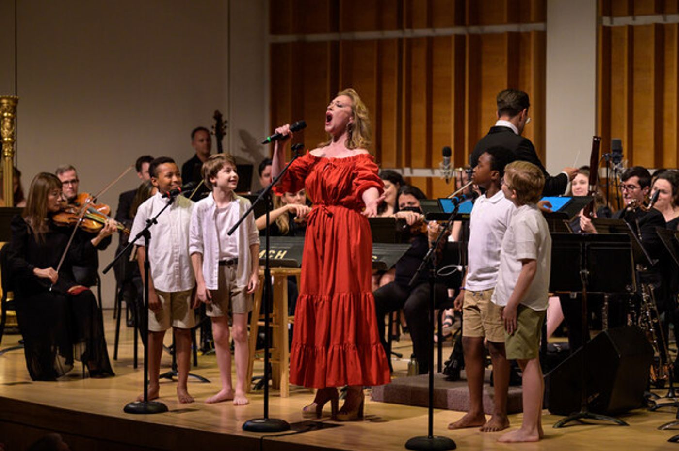 Photos: Santino Fontana, Christine Ebersole, Julia Murney, and More in NINE: IN CONCERT  Image