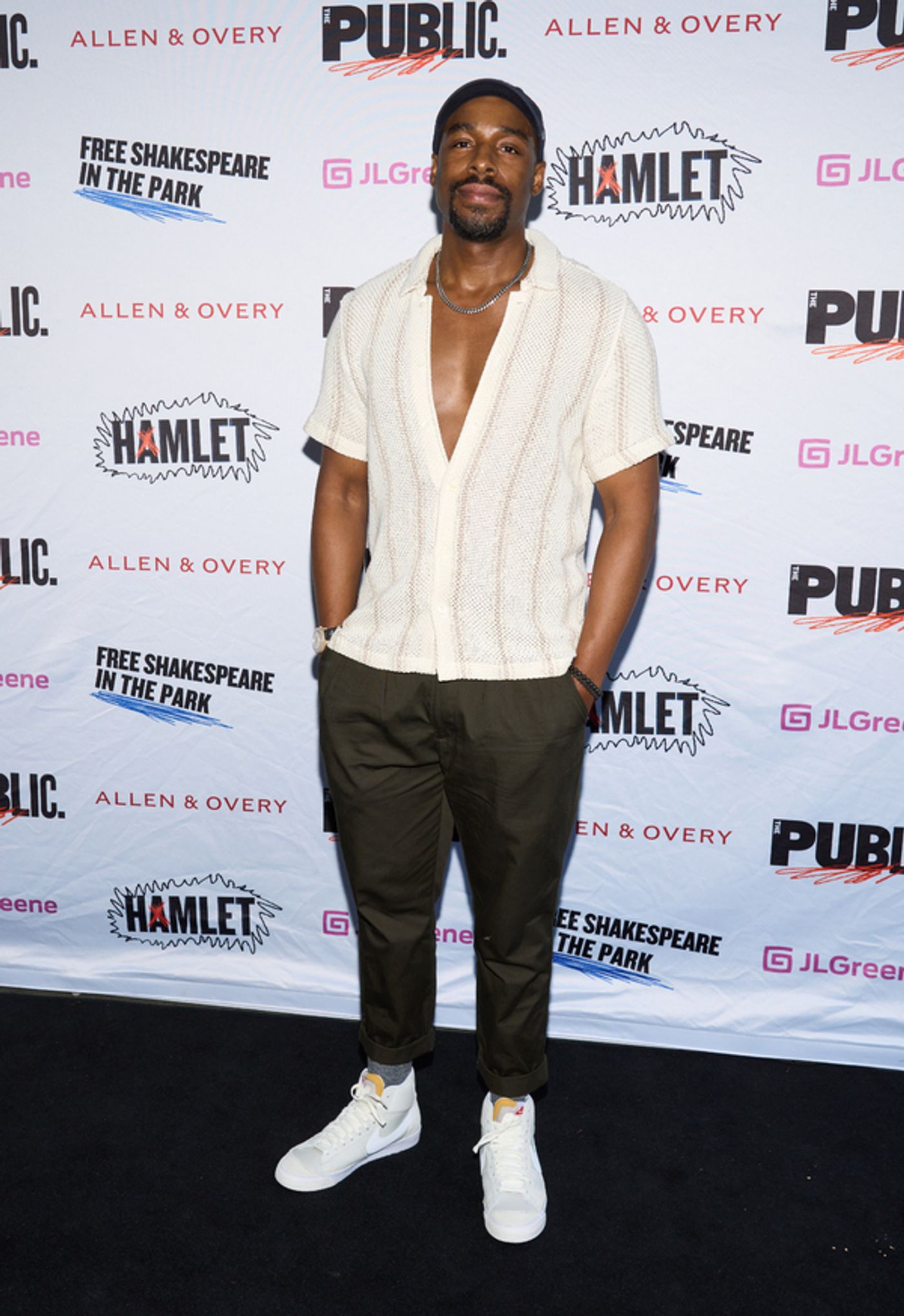 Photos: Go Inside Opening Night of HAMLET at Free Shakespeare in the Park  Image