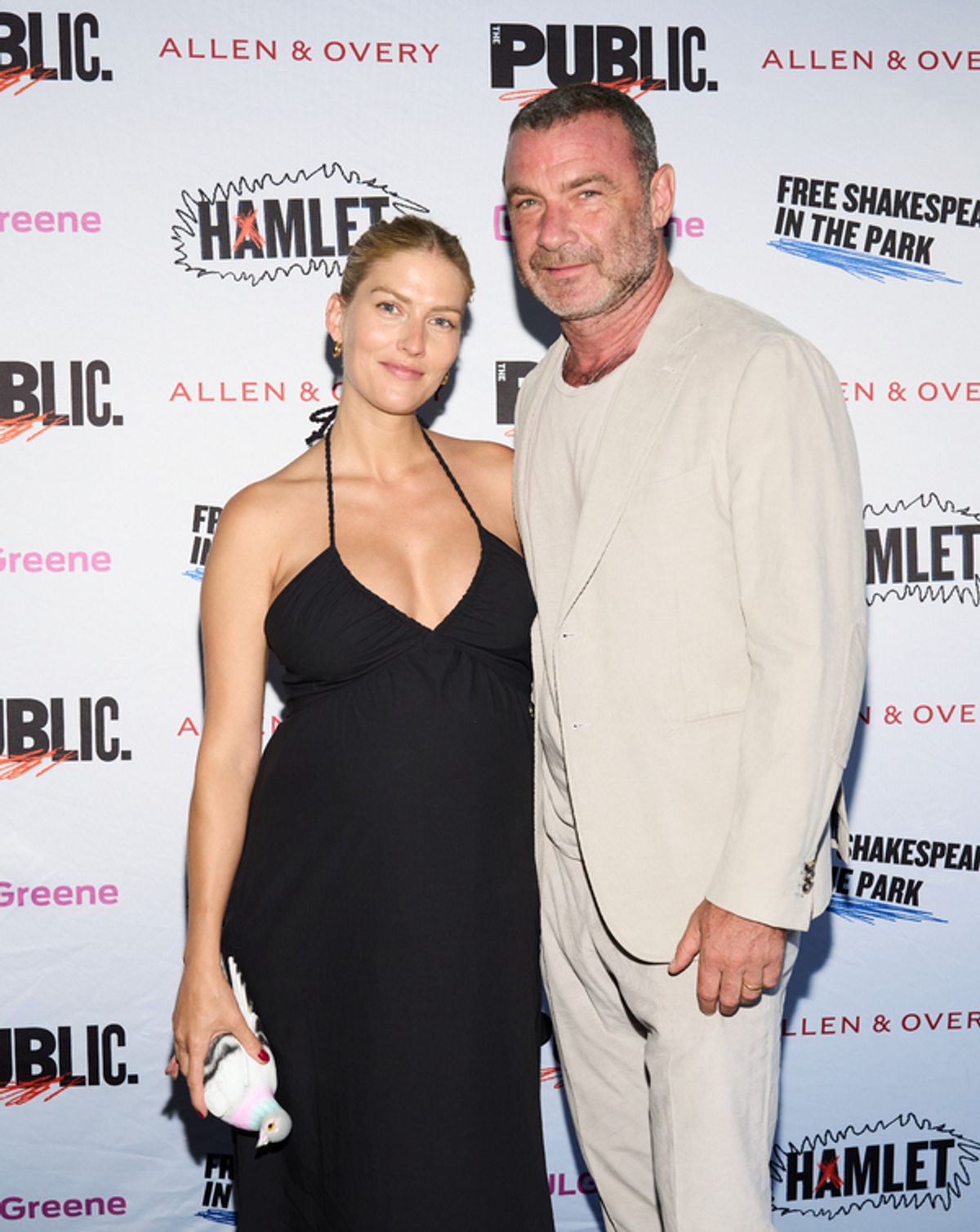 Taylor Neisen and Liev Schreiber                                at 