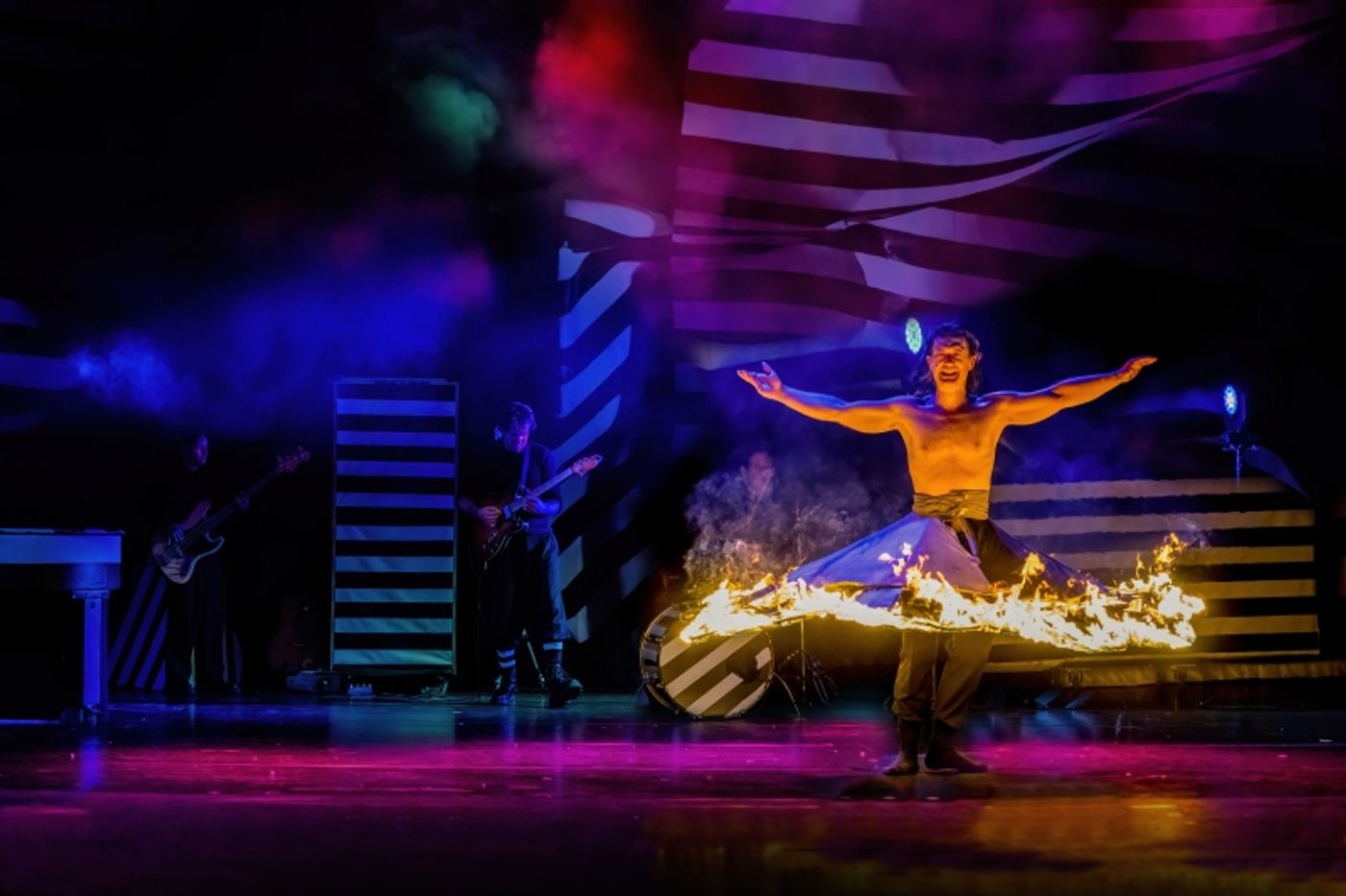 Review: ASHTON BROTHERS – BROTHERS ⭐️⭐️⭐️⭐️ at Kleine Komedie Review: ASHTON BROTHERS – BROTHERS ⭐️⭐️⭐️⭐️ at Kleine Komedie Image