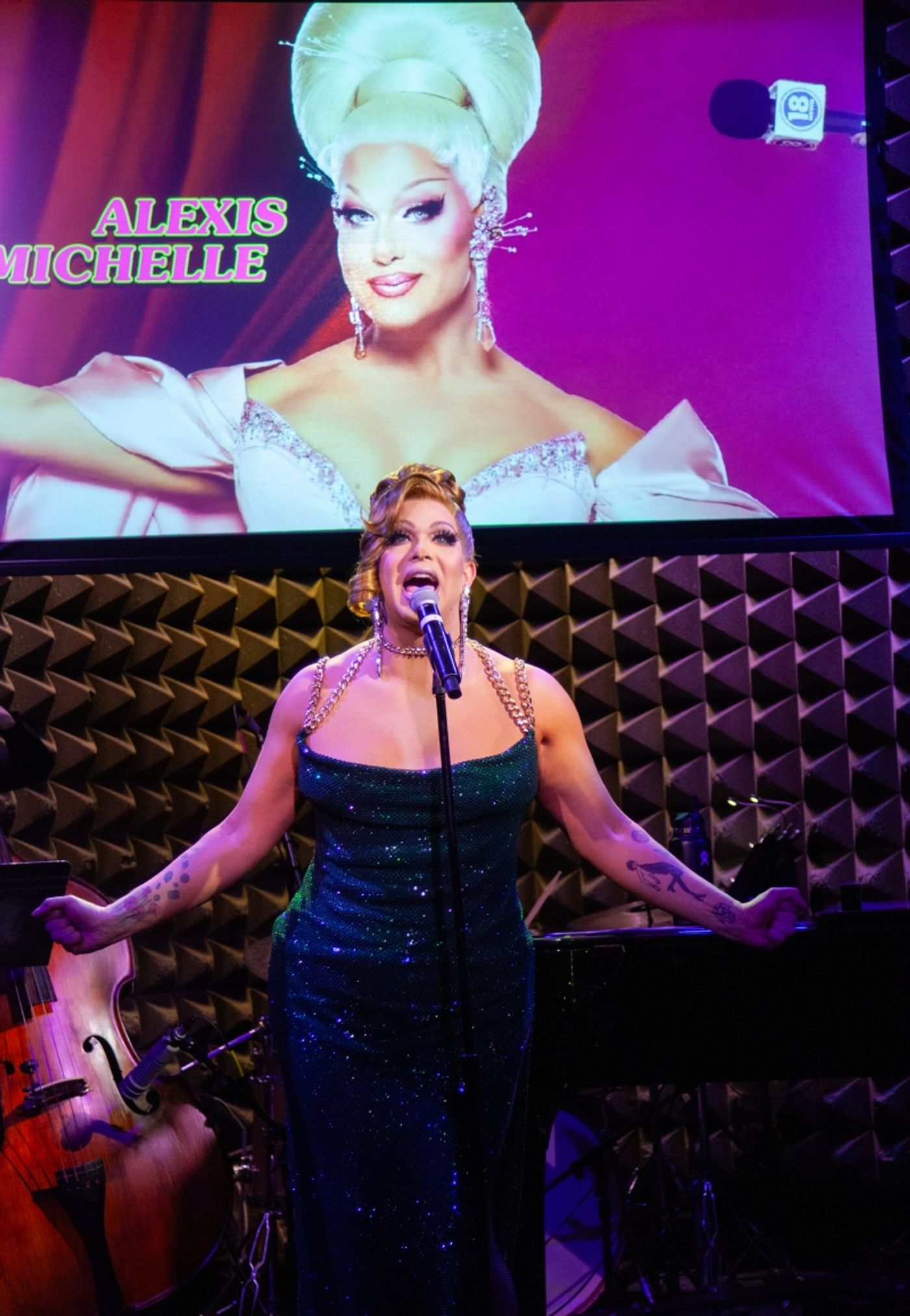 Review: ALEXIS MICHELLE Aces Joe's Pub Debut  Image