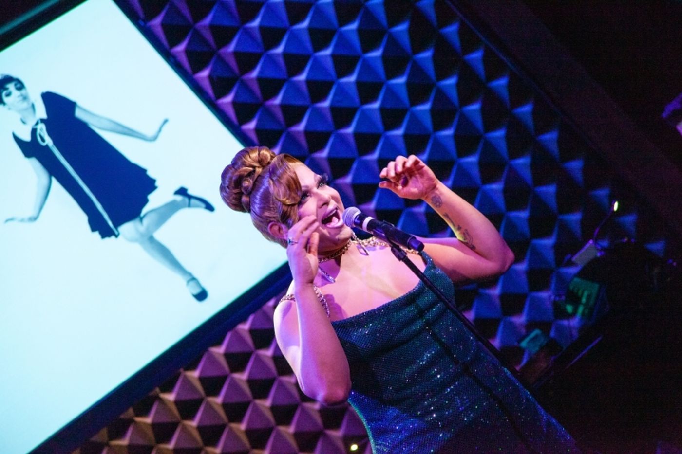 Review: ALEXIS MICHELLE Aces Joe's Pub Debut  Image