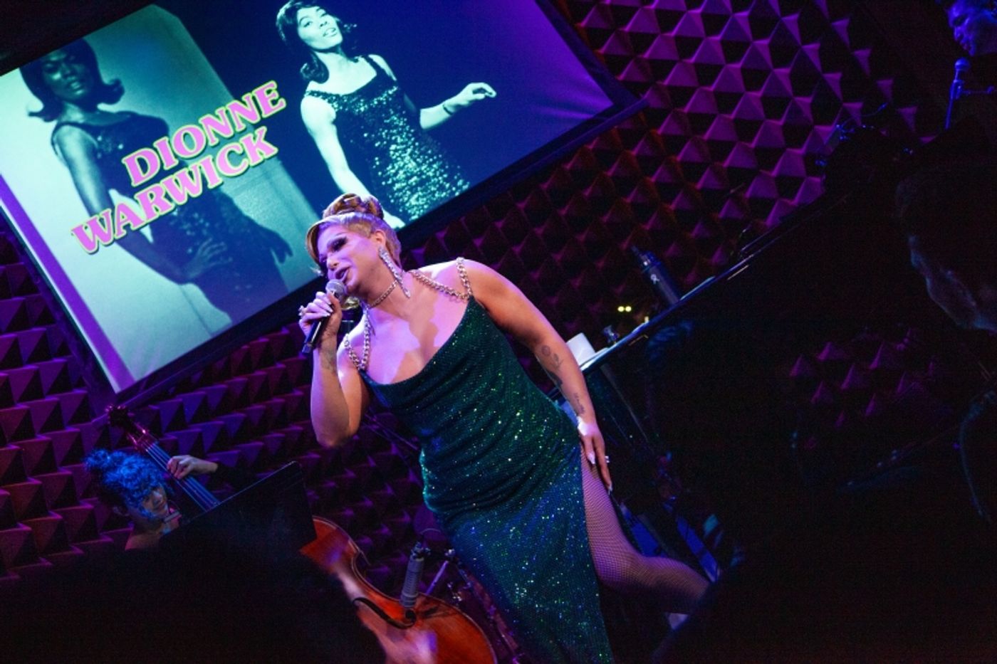 Review: ALEXIS MICHELLE Aces Joe's Pub Debut  Image