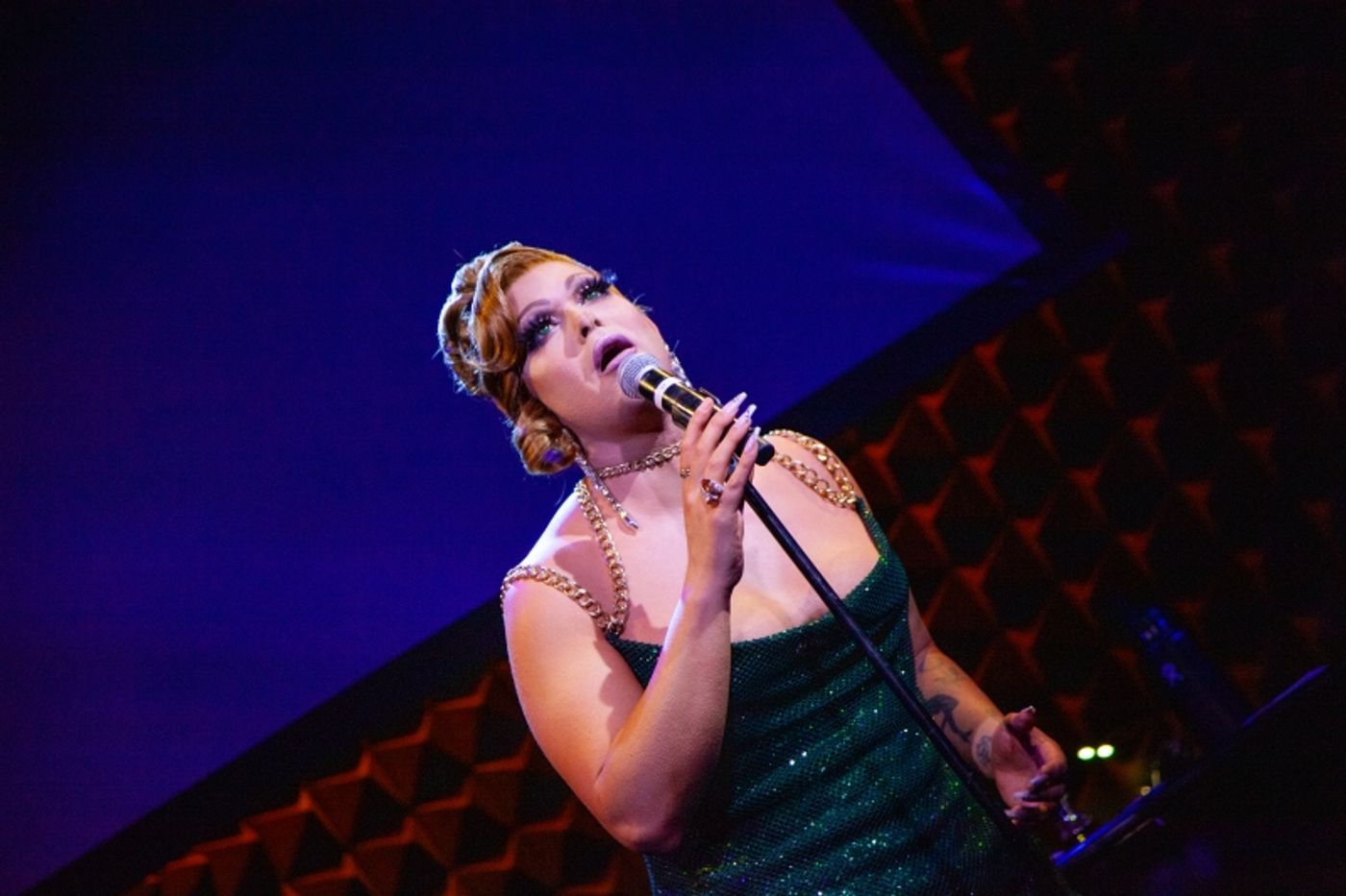 Review: ALEXIS MICHELLE Aces Joe's Pub Debut  Image