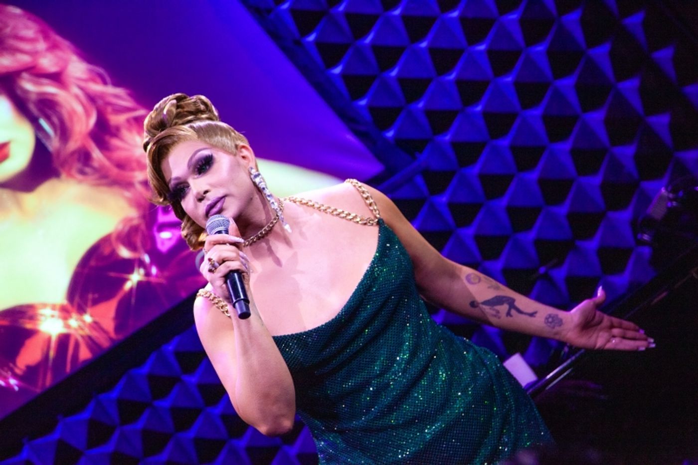 Review: ALEXIS MICHELLE Aces Joe's Pub Debut  Image