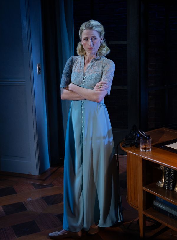 Photos: First Look at Erich Bergen, Mamie Gummer & More in DIAL M FOR MURDER at Bay Street Theater  Image