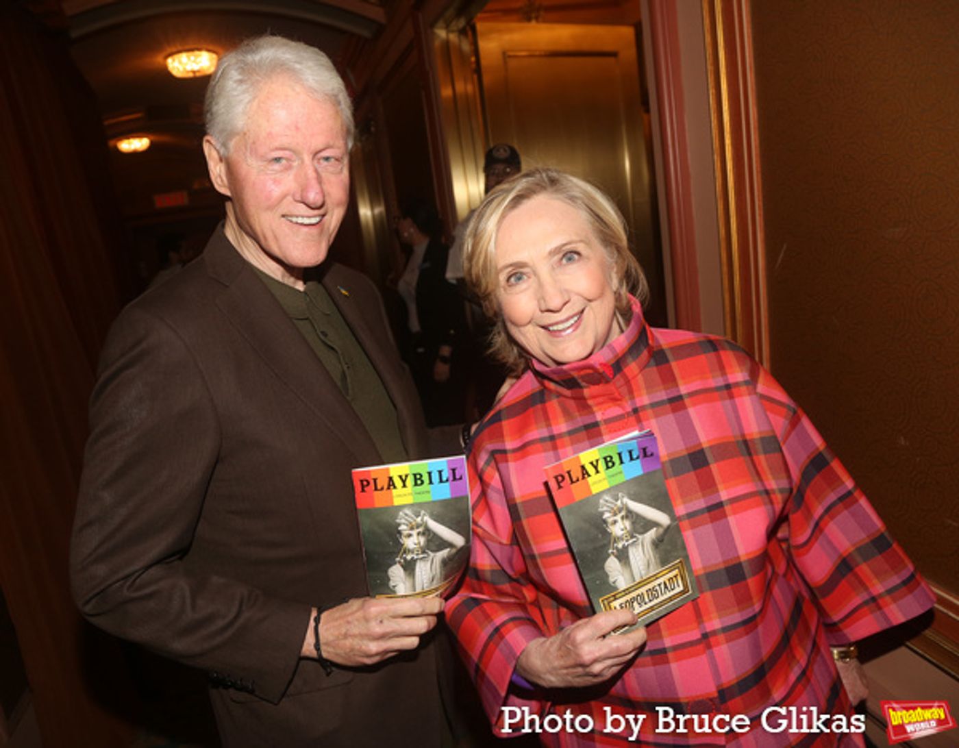 Photos: LEOPOLDSTADT Welcomes The Clinton Family And Ben Stiller Backstage For A Visit  Image