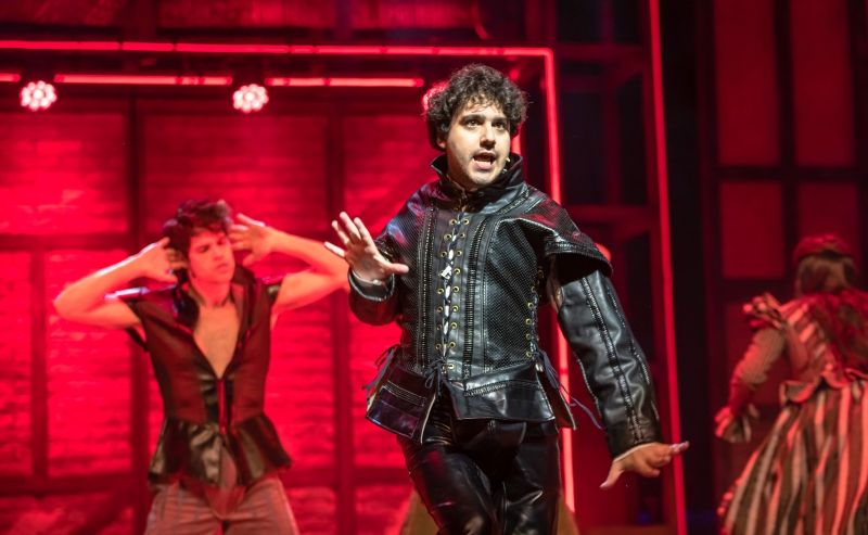 Pop Shakespeare: SOMETHING ROTTEN! A Hilarious Celebration of Musical Theatre Opens in Brazil  Image