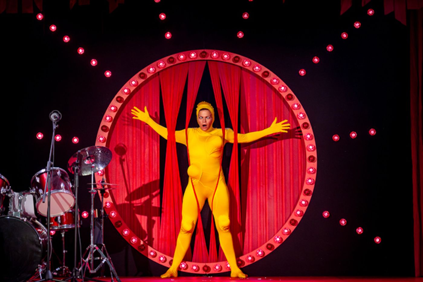 Photos: First Look at Polka Theatre's HAIRY at the Pavilion Theatre Photos: First Look at Polka Theatre's HAIRY at the Pavilion Theatre Image