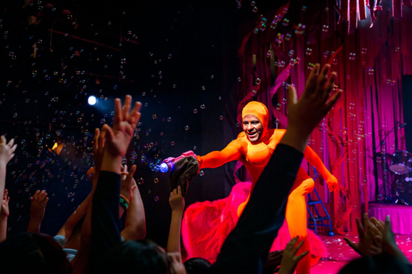 Photos: First Look at Polka Theatre's HAIRY at the Pavilion Theatre Photos: First Look at Polka Theatre's HAIRY at the Pavilion Theatre Image