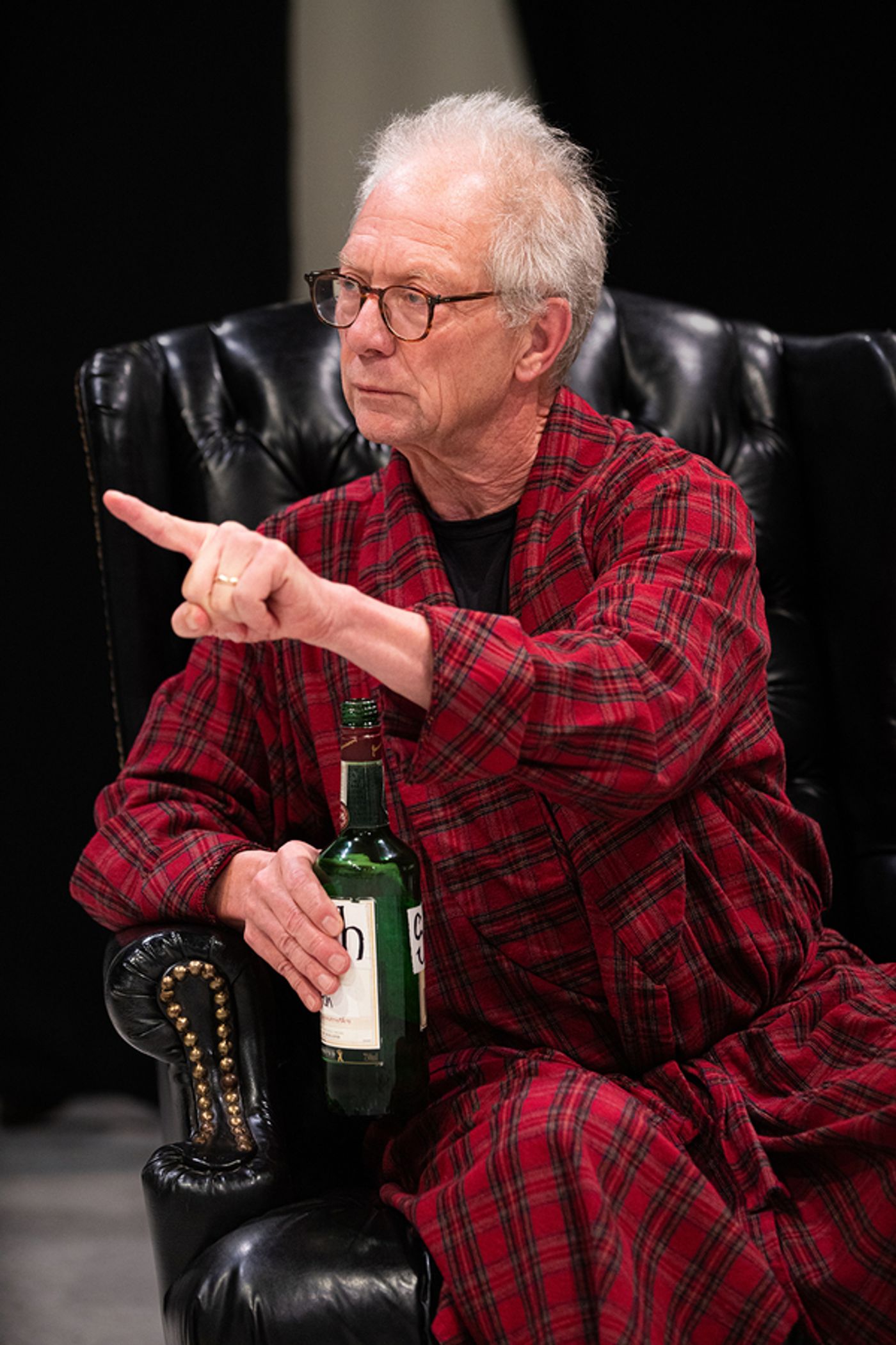 Photos: In Rehearsal For NO MAN'S LAND At Steppenwolf Theatre Company  Image