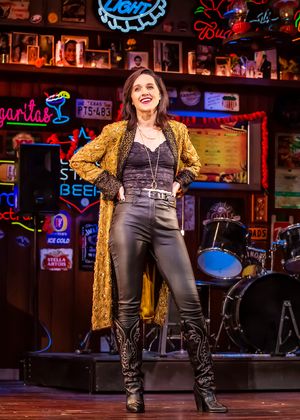 Lena Hall Photo