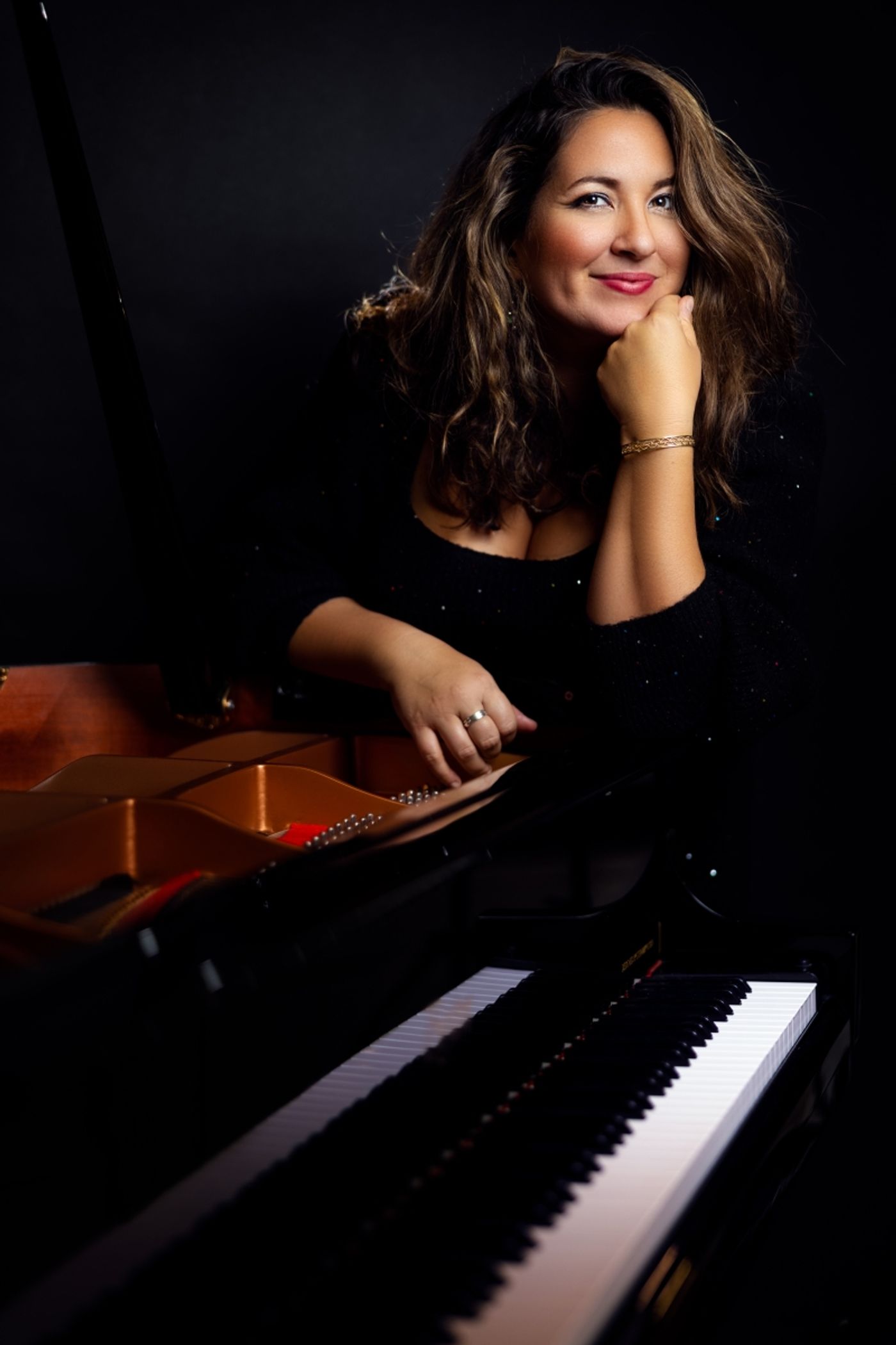 Album Review: Nicole Zuraitis Releases New Album Of Her Latest Jazz with HOW LOVE BEGINS  Image