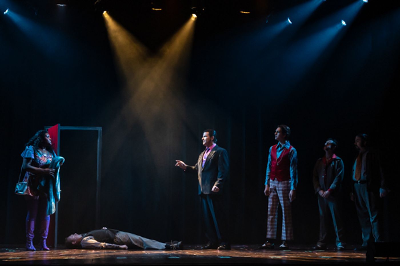 Photos: First Look at MTVarts' SISTER ACT  Image