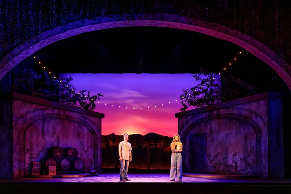 Will Riddle (Bo Barrett) & Emma Degerstedt (Samantha Fulton) at 