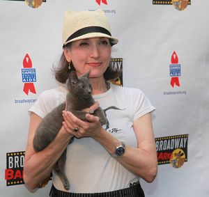 Bebe Neuwirth Photo