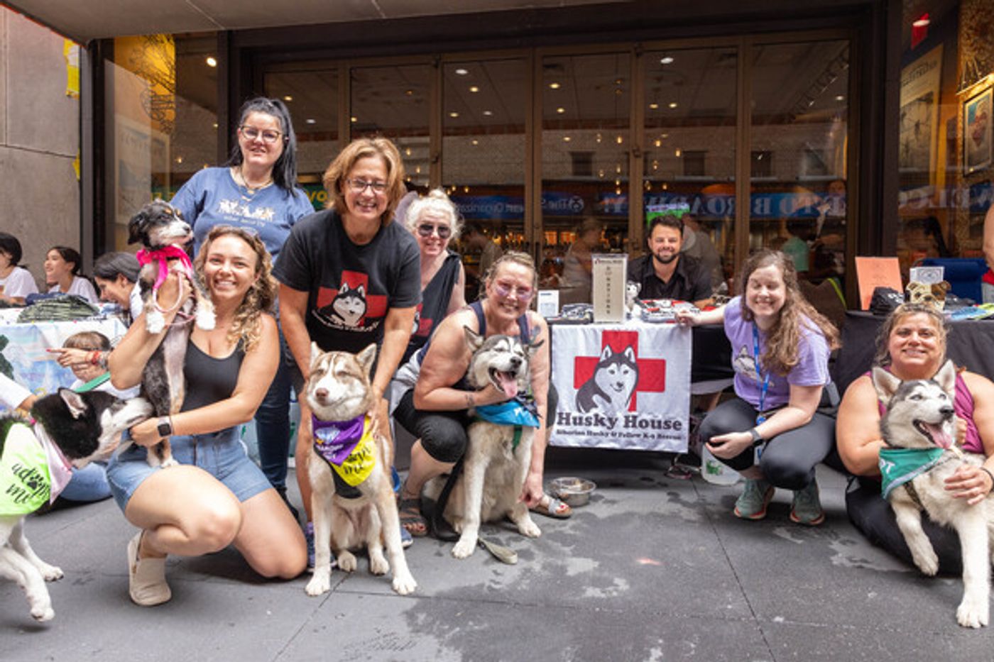 Photos: Inside the 25th Annual BROADWAY BARKS Adoption Event  Image