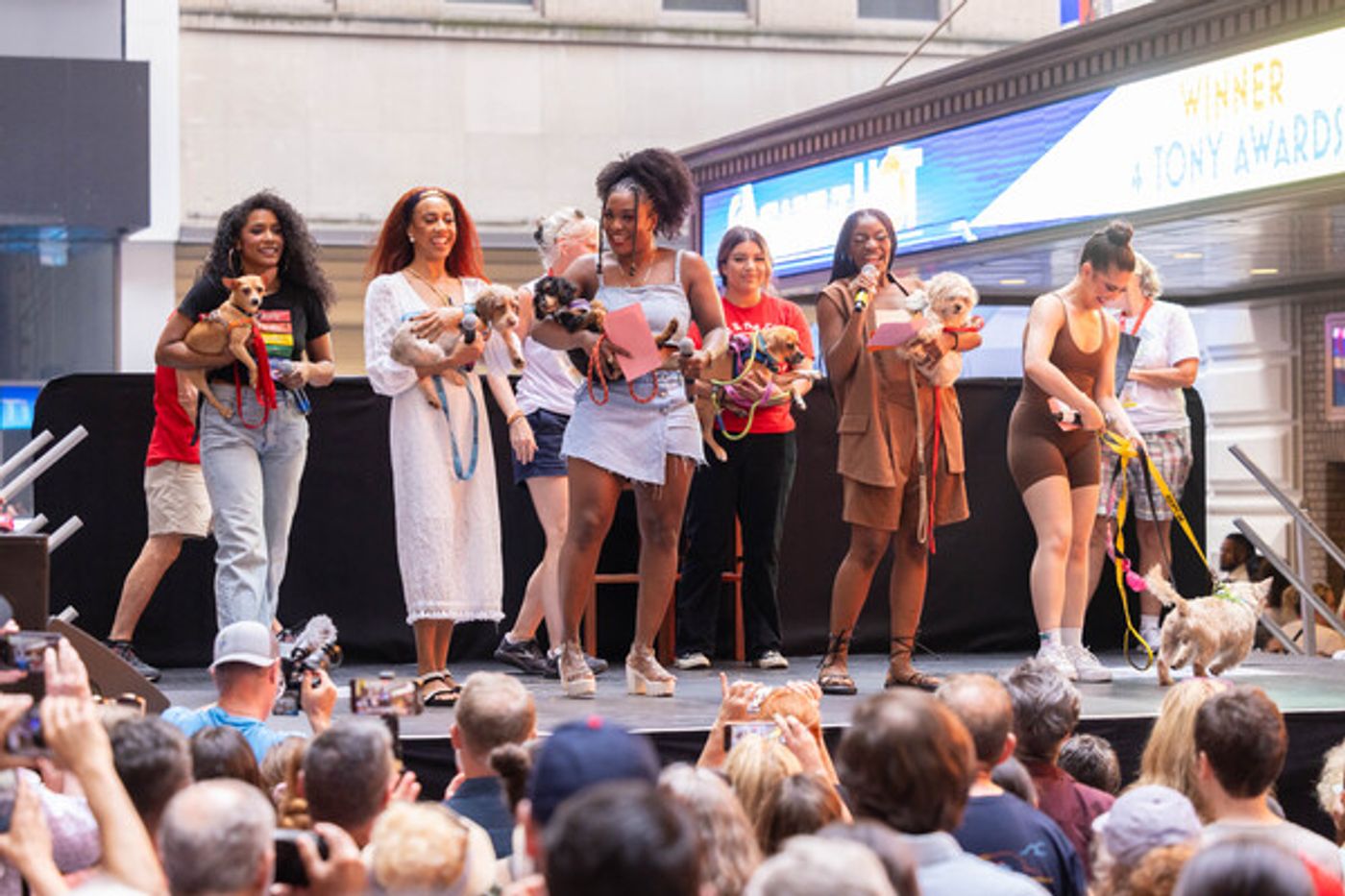 Photos: Inside the 25th Annual BROADWAY BARKS Adoption Event  Image