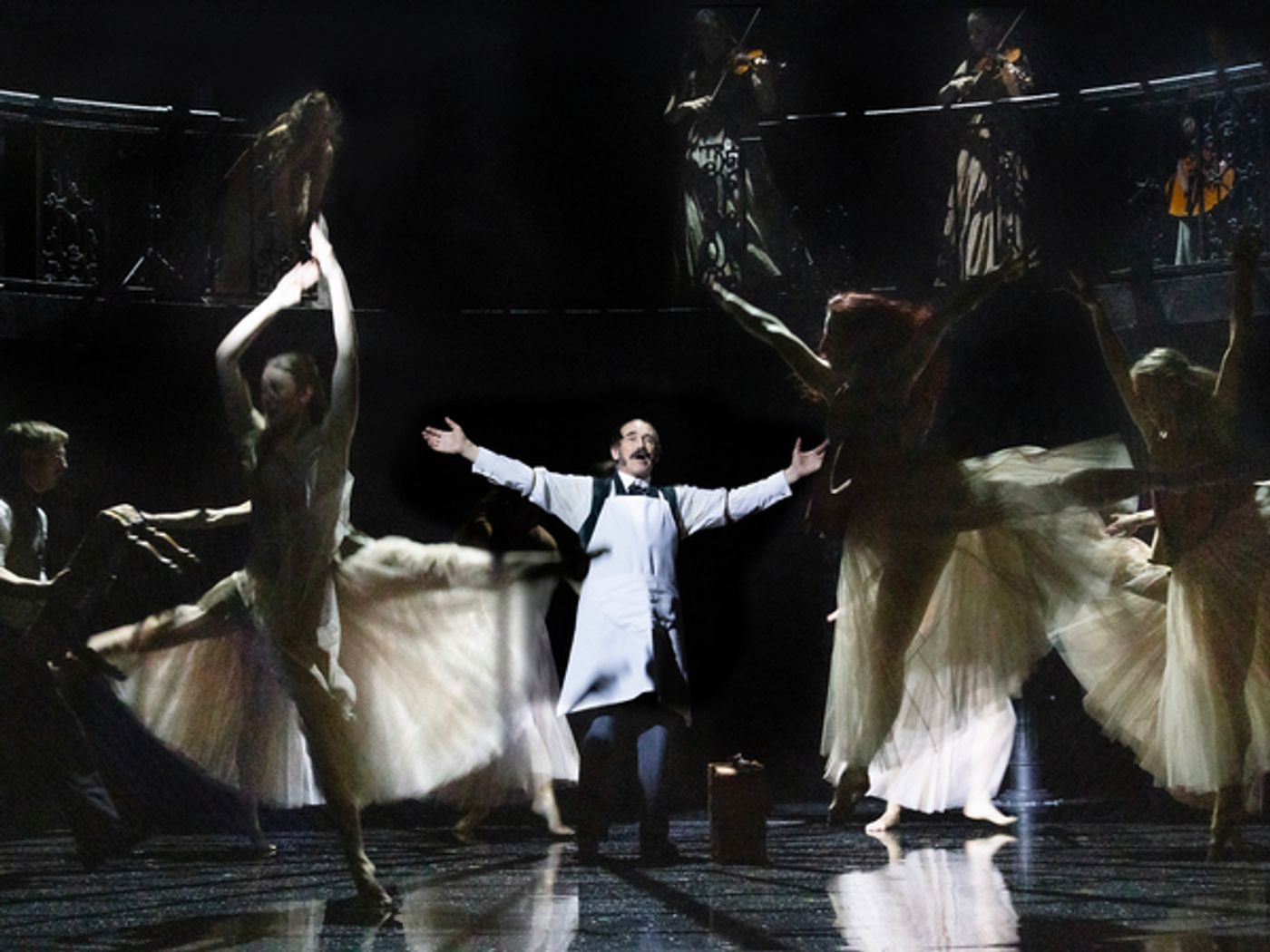 Photos: First Look at Mark Rylance in DR SEMMELWEIS at the Harold Pinter Theatre  Image